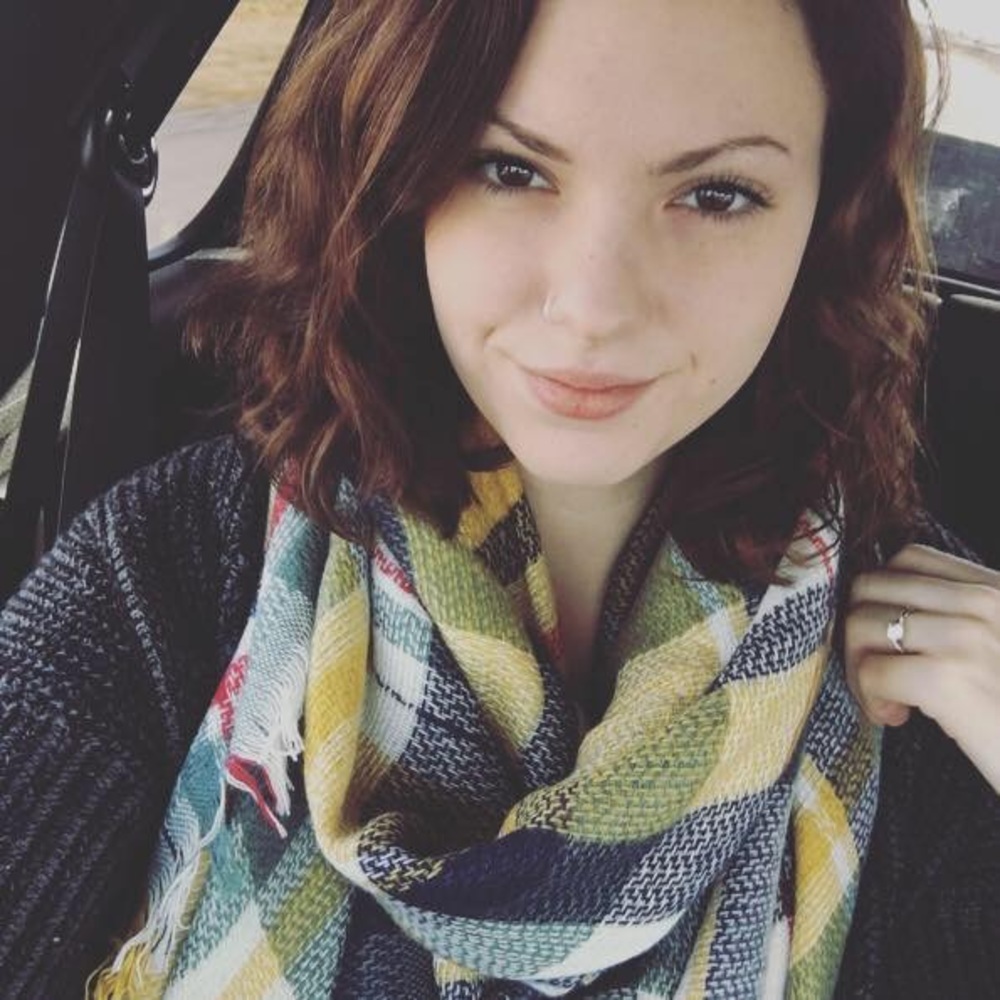 Meet your Posher, Madelyn